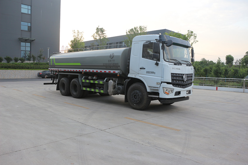 東風(fēng)專底22方抑塵車-霧炮車