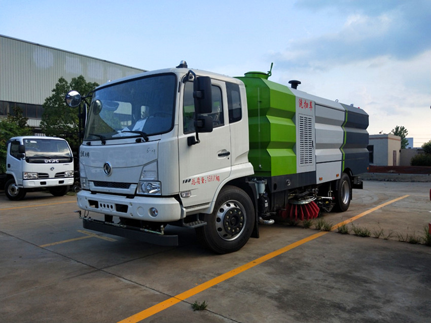 東風(fēng)天錦KS洗掃車-12立方天錦洗掃車